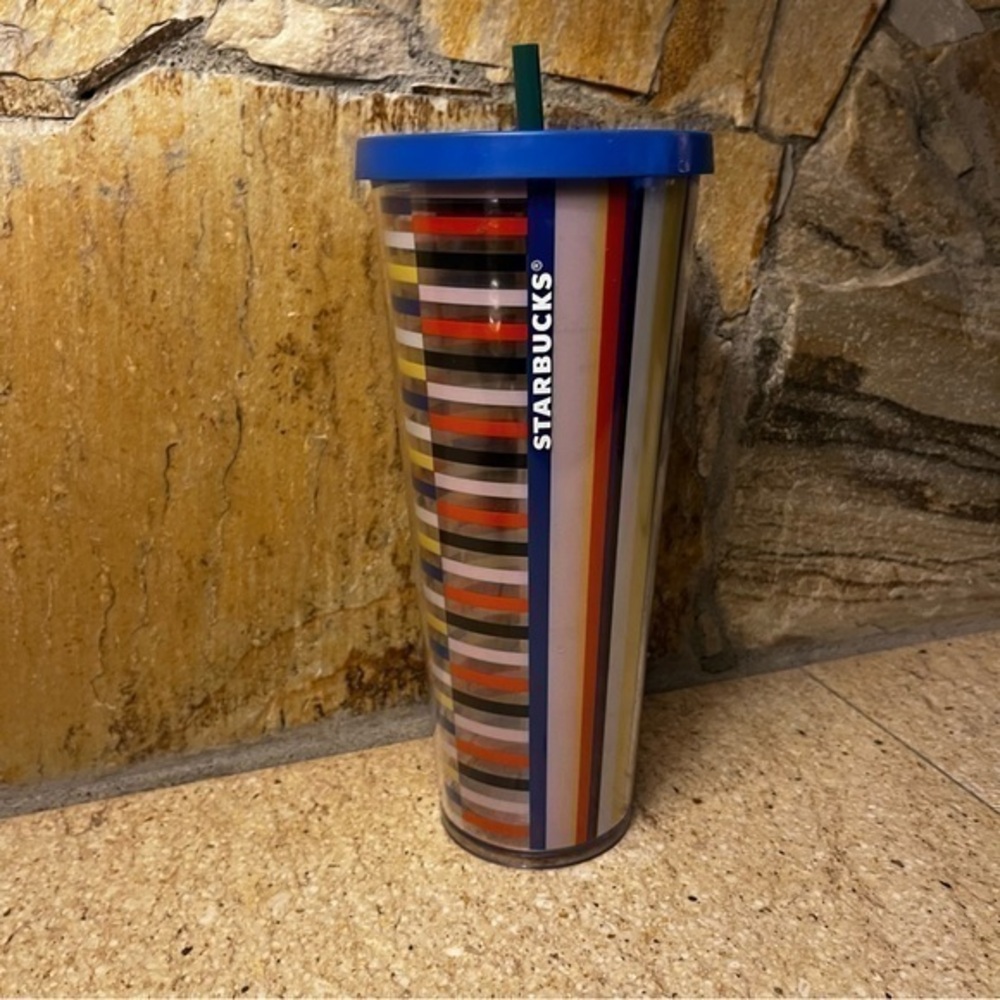 STARBUCKS Blue Abstract Geometric Line Print Cold Cup Venti TUMBLER 24 Oz Rare